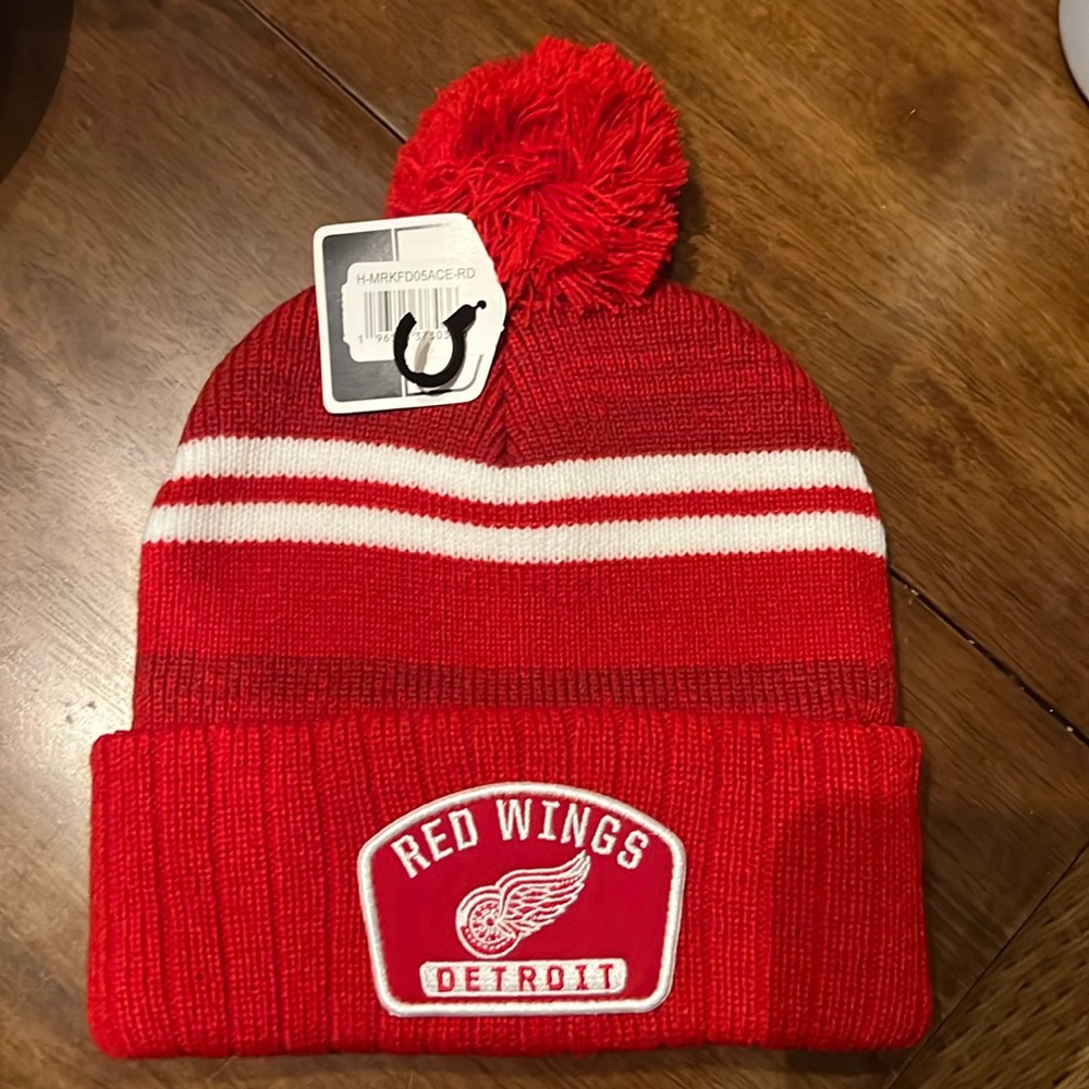 Detroit red wings winter hat
